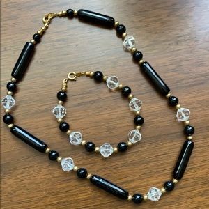 Vintage Trifari vintage Neclace & Bracelet set